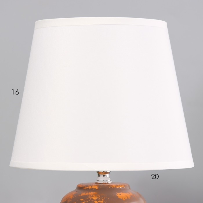 Настольная лампа "Ганна" Е14 40Вт бежевый медный 20х20х33см