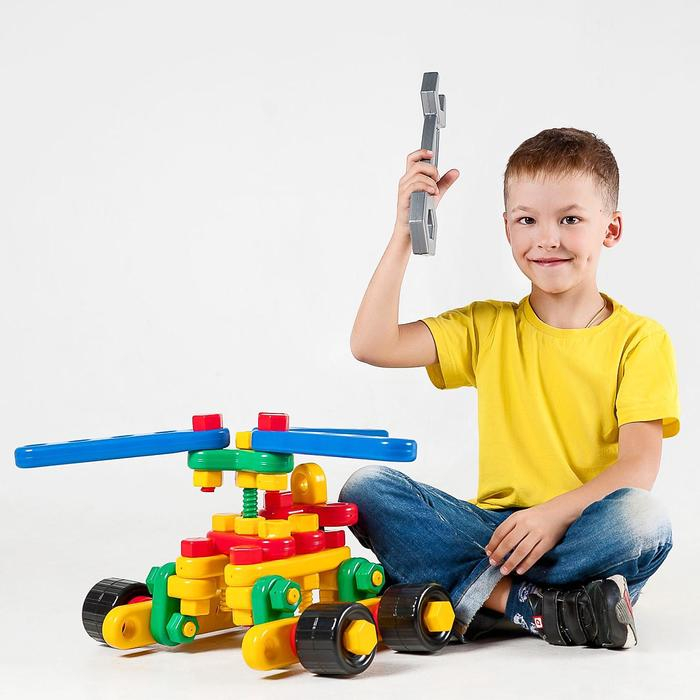 Конструктор &laquo;Авиагруппа&raquo;, 121 деталей