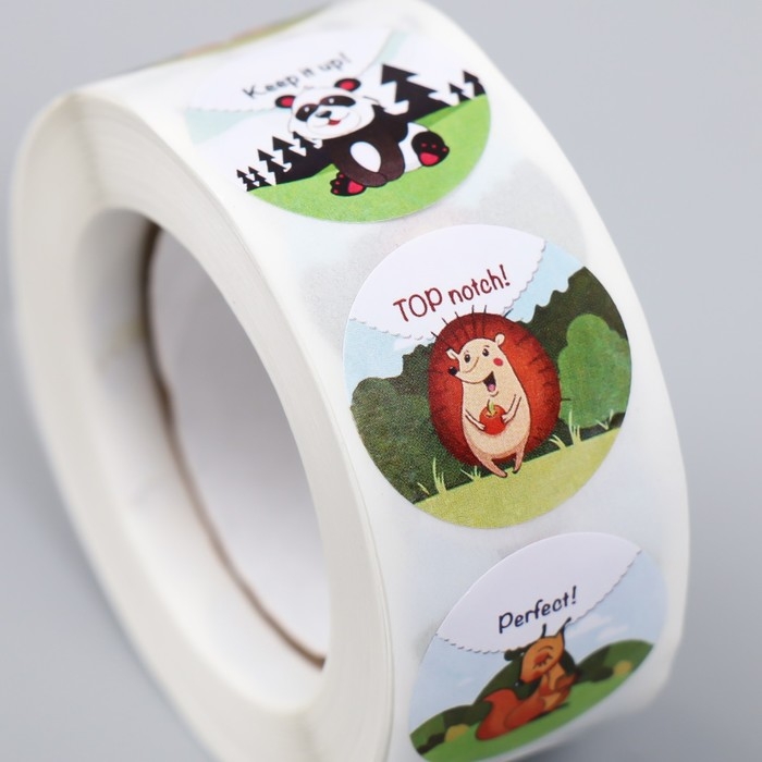 Наклейка бумага Наклейка бумага "Подбадривающие зверята" d=2,5 см 500 шт в рулоне 3х6,5х6,5 см