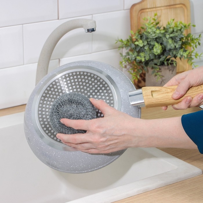 Губка для посуды металлическая Raccoon, плетёная, оцинкованная, 40 гр Губка для посуды металлическая Raccoon, плетёная, оцинкованная, 40 гр