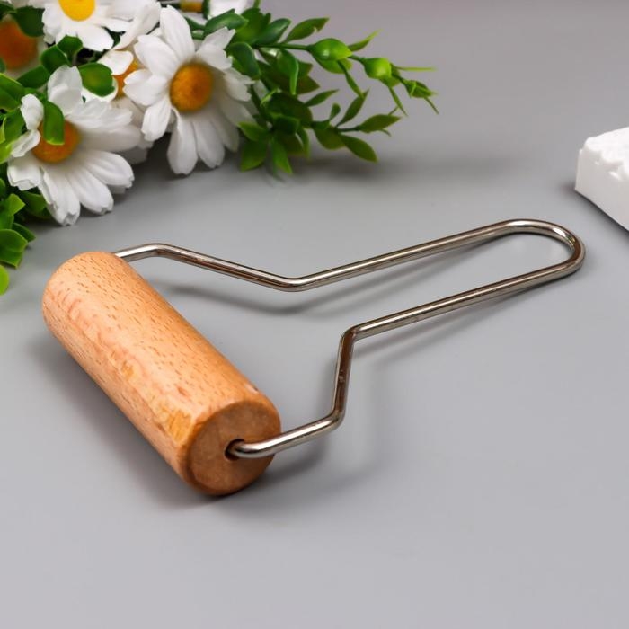 Ролик для творчества 10х15,5х3 см дерево, металл Ролик для творчества 10х15,5х3 см дерево, металл