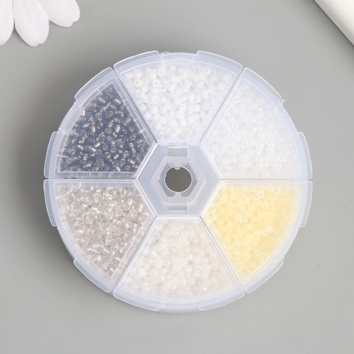 Бисер стекло 8/0 (3 мм) в шкатулке Бисер стекло 8/0 (3 мм) в шкатулке "Белый" 6 цветов х 10 гр 8х8х2 см