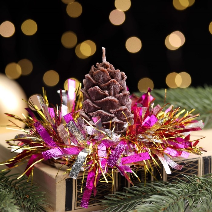 Свеча новогодняя Свеча новогодняя "Шишка с еловым декором", 7 см, коричневая МИКС