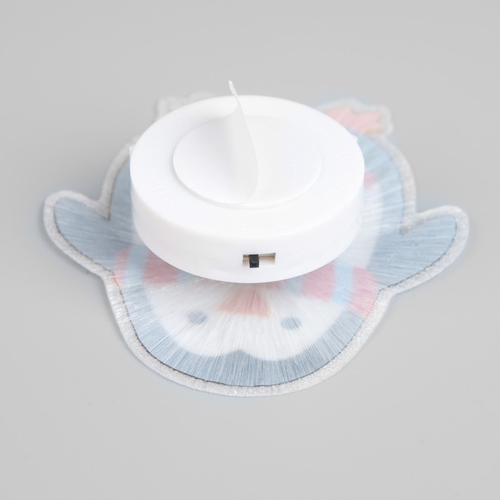 Светодиодная игрушка на липучке &laquo;Пингвин&raquo; 7.5 &times; 8 см, батарейки LR44х3 (в комплекте), свечение мульти