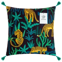 Наволочка декоративная с кисточками Этель &laquo;Леопарды&raquo;, 43х43 см