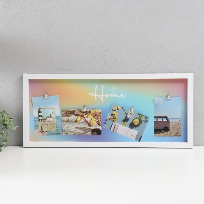 Фоторамка пластик на 4 фото 10х15 см Фоторамка пластик на 4 фото 10х15 см "Дом. Северное сияние" с прищепками белая 64х27 см