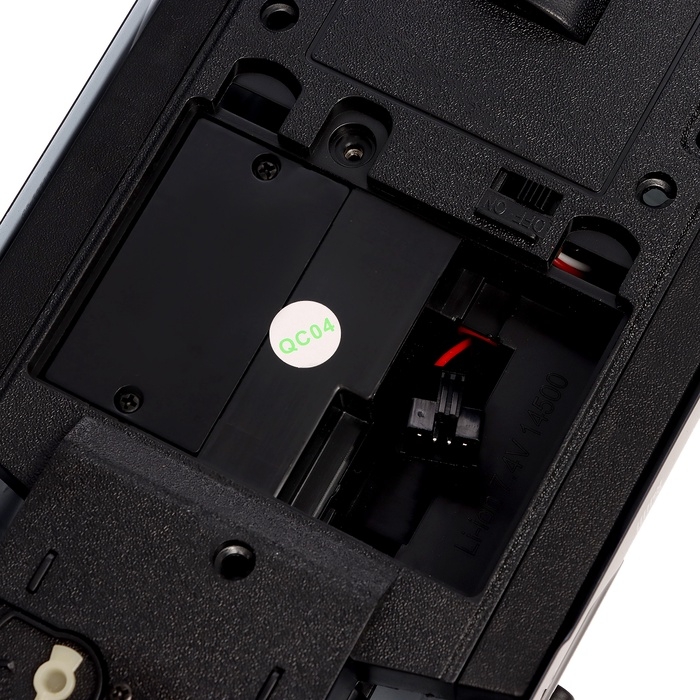 Машинка на пульте управления &laquo;Легенда Дрифта&raquo;, радиоуправление, полный привод, 40 км/ч, 2 комплекта колёс, 1:16, цвет чёрный