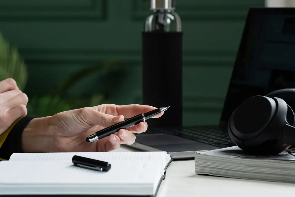 Роллер Scribo со стилусом, матовый серый Роллер Scribo со стилусом, матовый серый