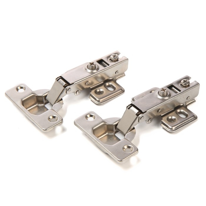 Петля мебельная накладная 90 градусов ТУНДРА, с доводчиком Петля мебельная накладная 90 градусов ТУНДРА, с доводчиком