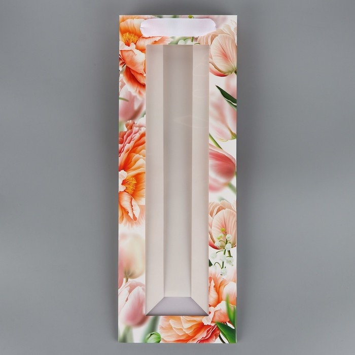 Пакет подарочный под бутылку, упаковка, «Цветы», 36 х 13 х 10 см Пакет подарочный под бутылку, упаковка, «Цветы», 36 х 13 х 10 см