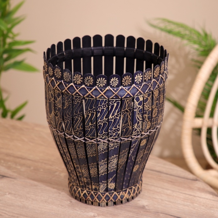 Корзина из бамбука 27х27х35 см