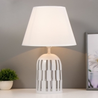 Настольная лампа "Трезария" E27 40Вт белый 27х27х42 см RISALUX Настольная лампа "Трезария" E27 40Вт белый 27х27х42 см RISALUX
