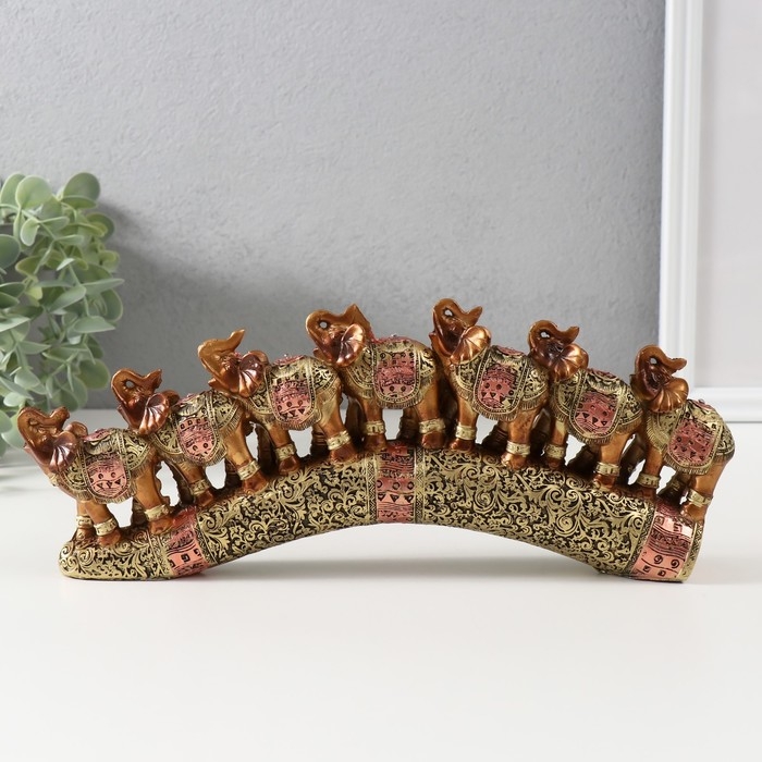Сувенир полистоун "Семь африканских слонов в золотой, ажурной попоне" 10,7х29х4 см