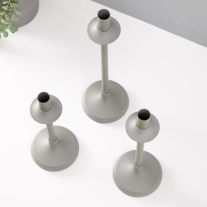 Подсвечник металл на 1 свечу d=2 см Подсвечник металл на 1 свечу d=2 см "Стиан" набор 3 шт 10,5х10,5х35 30 25 см