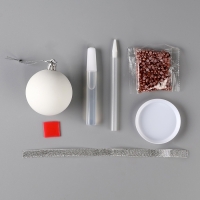 Ёлочная игрушка своими руками на новый год. Декор ёлочного шара полубусинами &laquo;Бежевый&raquo;, новогодний набор для творчества