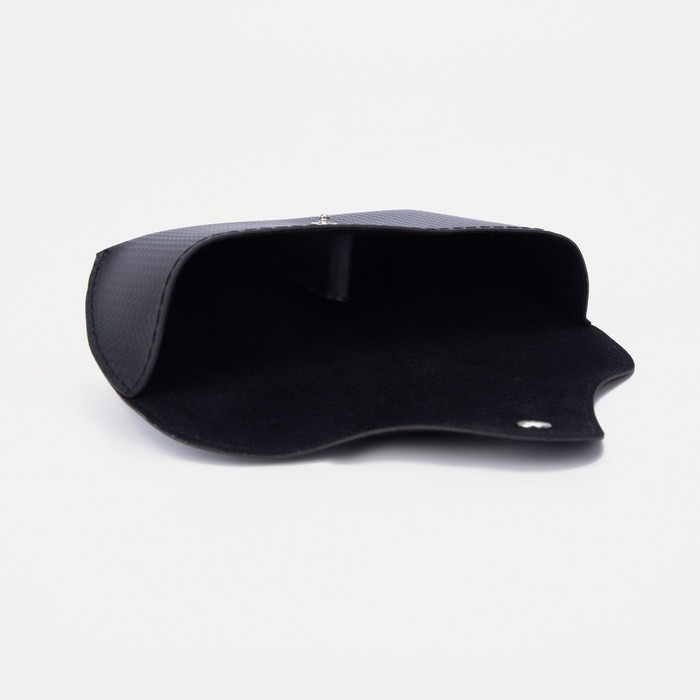 Футляр для очков на кнопке, длина 16 см, цвет чёрный Футляр для очков на кнопке, длина 16 см, цвет чёрный