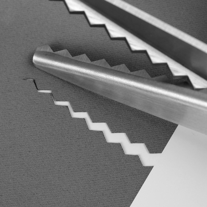 Ножницы «Зигзаг», 9 Ножницы «Зигзаг», 9", 23 см, шаг - 7 мм, цвет чёрный