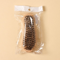 Щётка для одежды деревянная LaDо́m, 13&times;5&times;3 см, искусственный ворс, 130 пучков