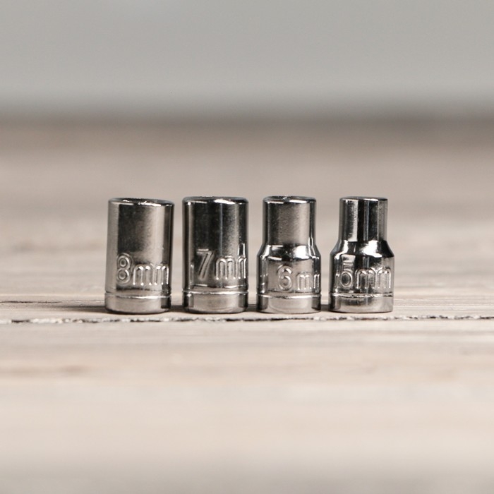 Набор инструментов в джойстике &laquo;100 уровень&raquo;, 32 предмета