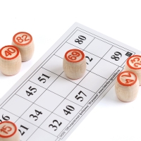 Лото русское, деревянное "Новогоднее", настольная игра, с бочонками Лото русское, деревянное "Новогоднее", настольная игра, с бочонками