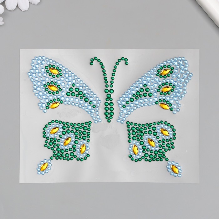 Наклейка пластик стразы Наклейка пластик стразы "Бабочка" МИКС 12х16 см
