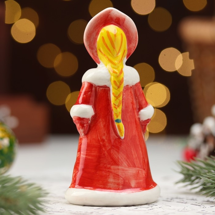 Сувенир Сувенир "Снегурочка Снежинка", красная шуба, 12 см, фарфор