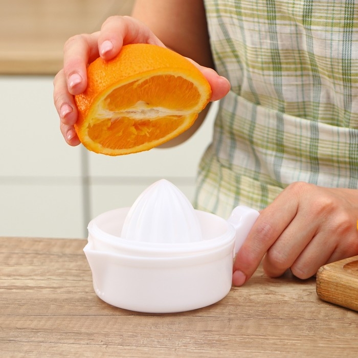 Соковыжималка Доляна, 11,5&times;8,5&times;9 см, цвет белый