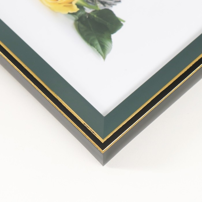 Фоторамка пластик 15х20 см "Зелёный с золотым обрамлением" 17х22 см
