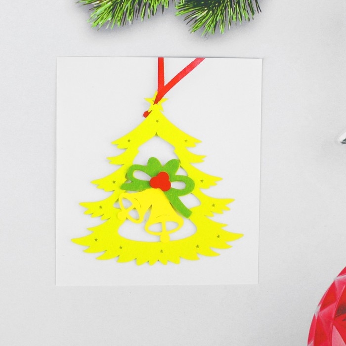 Набор для творчества - создай ёлочное украшение из фетра &laquo;Ёлочка с колокольчиками&raquo;