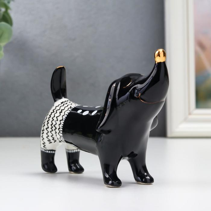 Сувенир керамика "Такса в шортах" чёрный 9,3х5,3х13,7 см