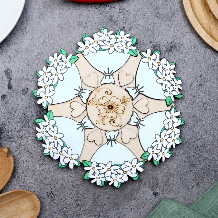 Подставка под горячее &laquo;Букет ромашек&raquo;, D=20 см, можжевельник