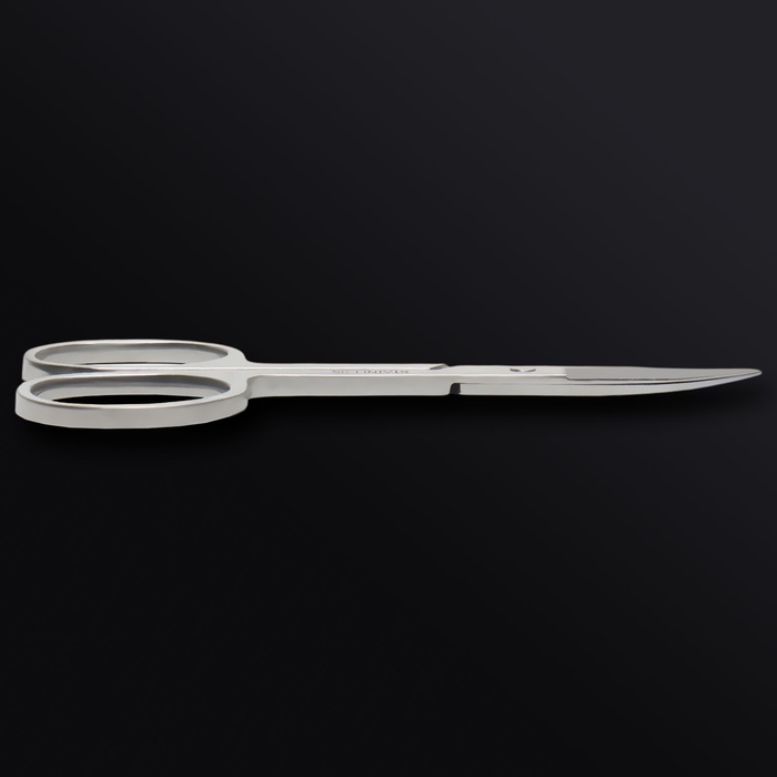 Ножницы маникюрные «Premium», загнутые, широкие, 9 см, на блистере, цвет серебристый Ножницы маникюрные «Premium», загнутые, широкие, 9 см, на блистере, цвет серебристый