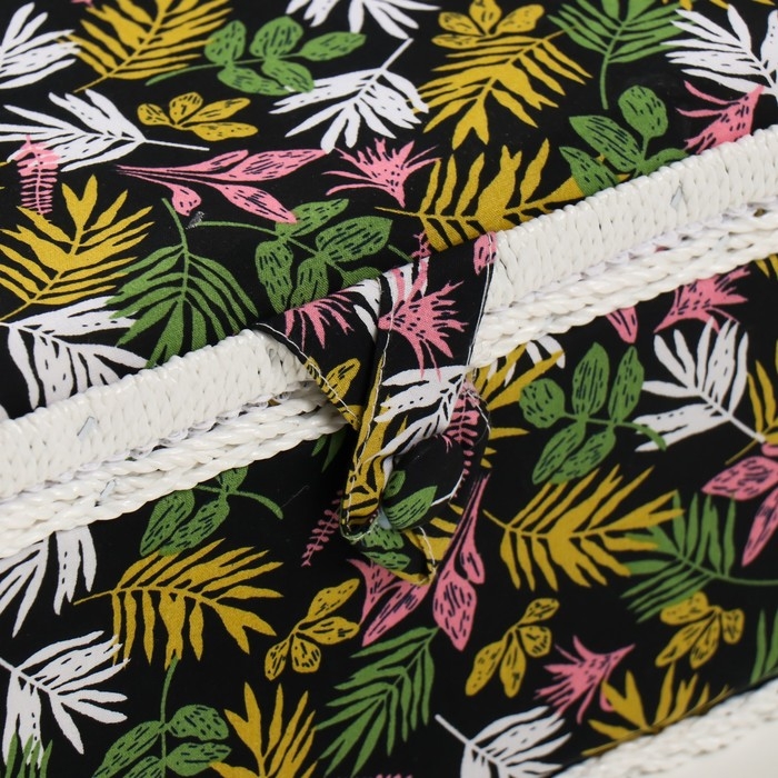 Шкатулка для рукоделия Шкатулка для рукоделия "Лесные веточки на чёрном" 19х26х14,5 см