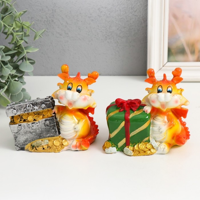 Копилка полистоун Копилка полистоун "Огненный дракоша с подарком/сундуком" МИКС 10,5х6х10 см