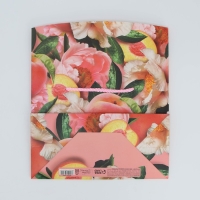 Пакет&mdash;коробка, подарочная упаковка, &laquo;Flower&raquo;, 23 х 18 х 11 см