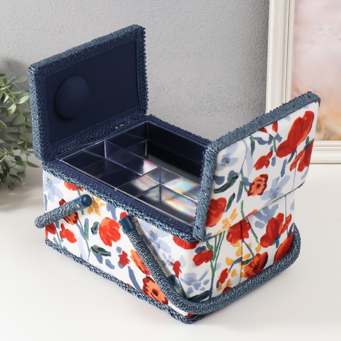 Шкатулка для рукоделия Шкатулка для рукоделия "Летние цветы на белом" 19х26х14,5 см