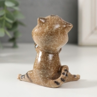 Сувенир полистоун лак "Котишка надувает воздушный шар" 7х6х7 см