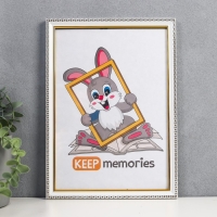 Фоторамка пластик 21х30 см белый (981) Фоторамка пластик 21х30 см белый (981)