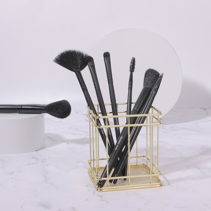 Подставка для хранения маникюрных/косметических принадлежностей &laquo;РАФАЭЛЬ&raquo;, 9 &times; 9 &times; 10 см, цвет золотистый