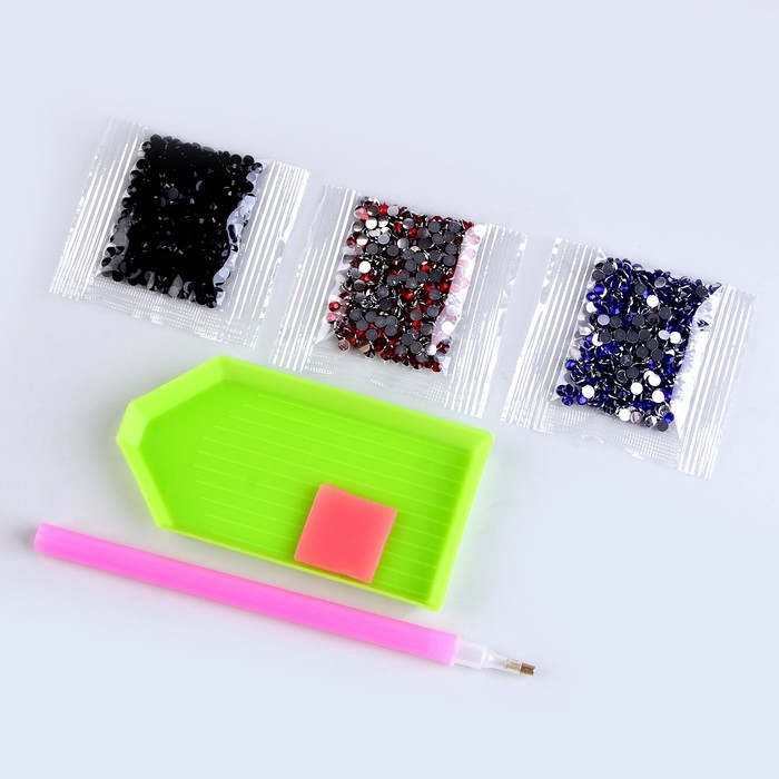 Алмазная мозаика с частичным заполнением на открытке &laquo;&lrm;Гоночная машина&raquo;&lrm; для детей