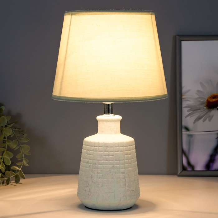 Настольная лампа "Джалин" Е14 40Вт нежно-мятный 20х20х34 см RISALUX