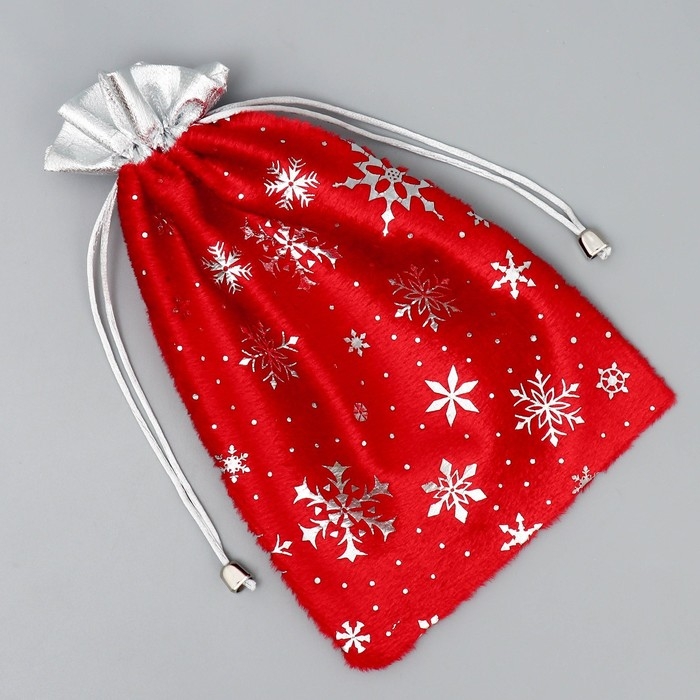 Мешочек подарочный плюш &laquo;Спешу поздравить&raquo;, снежинки, тиснение, 16 х 24 см +/- 1.5 см, Новый год