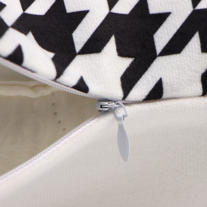 Наволочка декоративная Этель Наволочка декоративная Этель "Лапки" 40 х 40 см, полиэстер