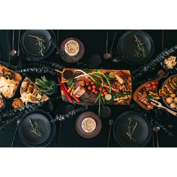 Доска разделочная в обжиге с кровостоком Wild Kitchen, 50&times;20-25&times;2,5 см, цельный массив кедра