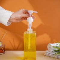 Дозатор для жидкого мыла Доляна, 700 мл, 6,5&times;20 см, цвет прозрачный