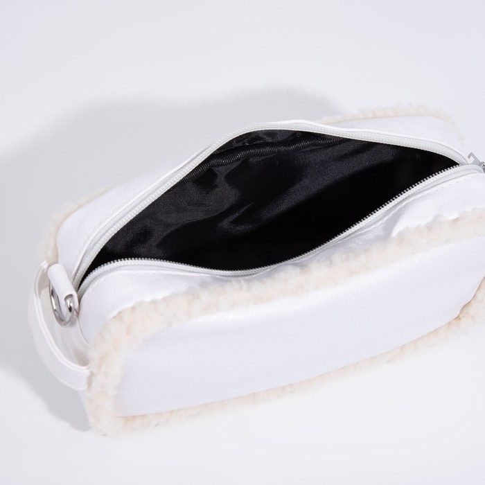 Сумка кросс-боди на молнии, цвет белый Сумка кросс-боди на молнии, цвет белый