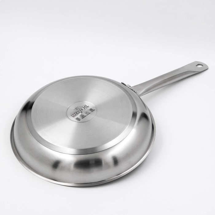 Сковорода, d=28 см, h=5 см, капсульное дно, индукция Сковорода, d=28 см, h=5 см, капсульное дно, индукция