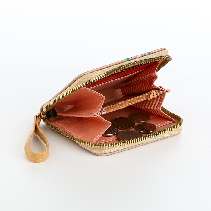 Кошелёк женский на молнии, лакированный, цвет бежевый Кошелёк женский на молнии, лакированный, цвет бежевый