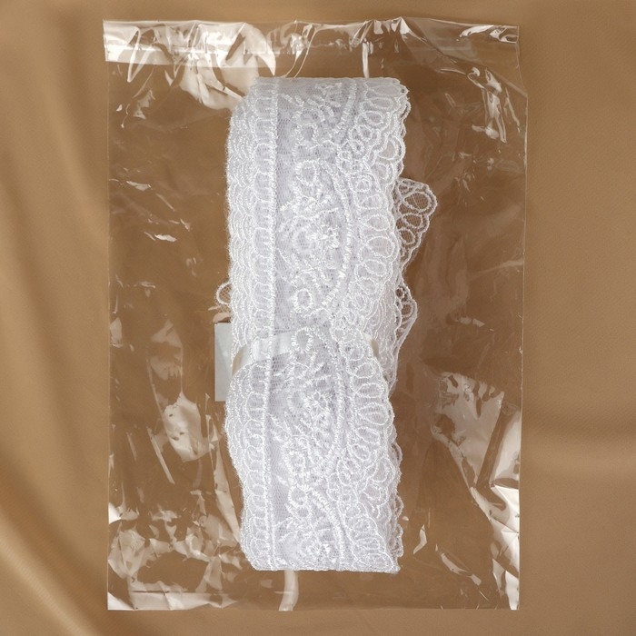 Кружево на сетке, 50 мм &times; 11 &plusmn; 1 м, цвет белый