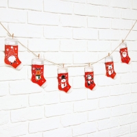 Гирлянда с прищепками новогодняя &laquo;Новогодние носочки&raquo;, на Новый год, красная, длина 1.5 м.